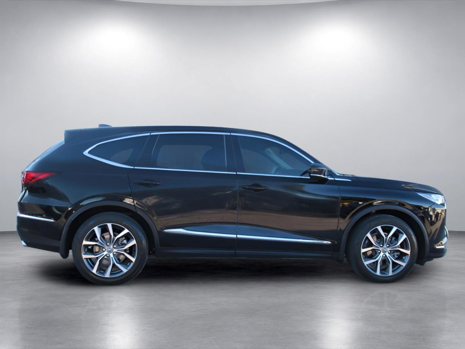 Used 2024 Acura MDX w/ Technology Package FWD image 2