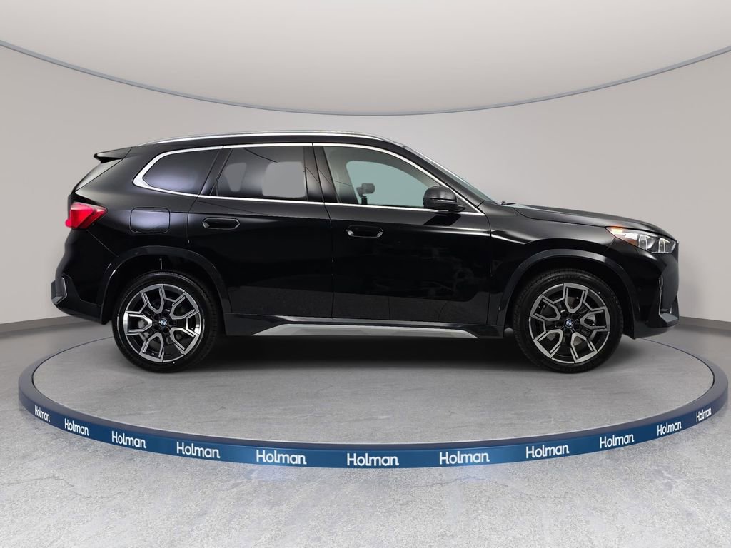 New 2026 BMW X1 xDrive28i w/ Convenience Package AWD/4WD image 4