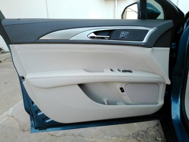Used 2019 Lincoln MKZ Premiere FWD image 13