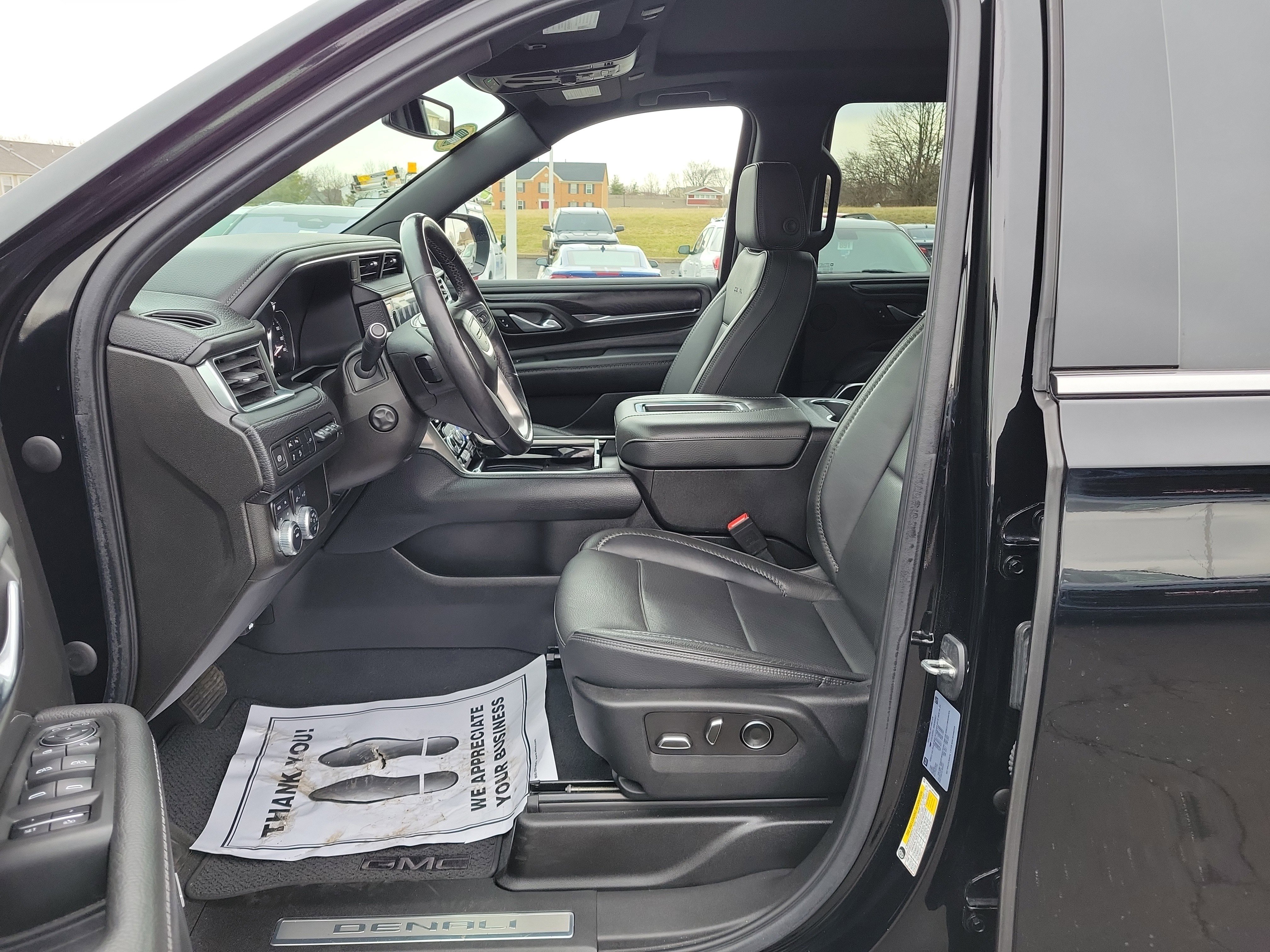 Used 2021 GMC Yukon Denali image 15