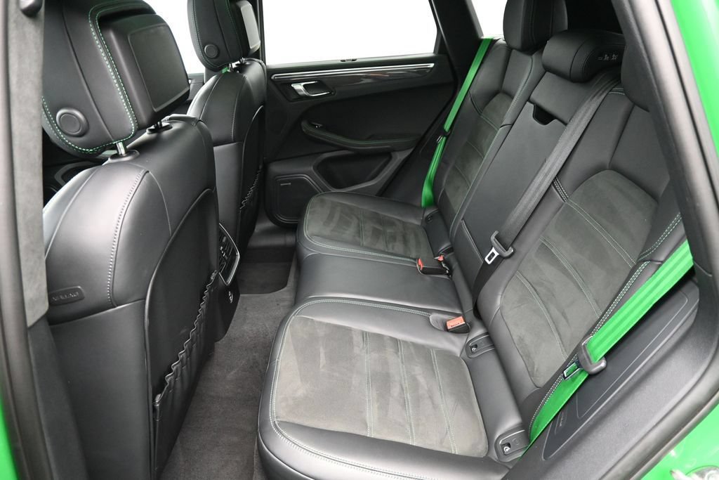 Certified 2023 Porsche Macan GTS AWD/4WD image 7