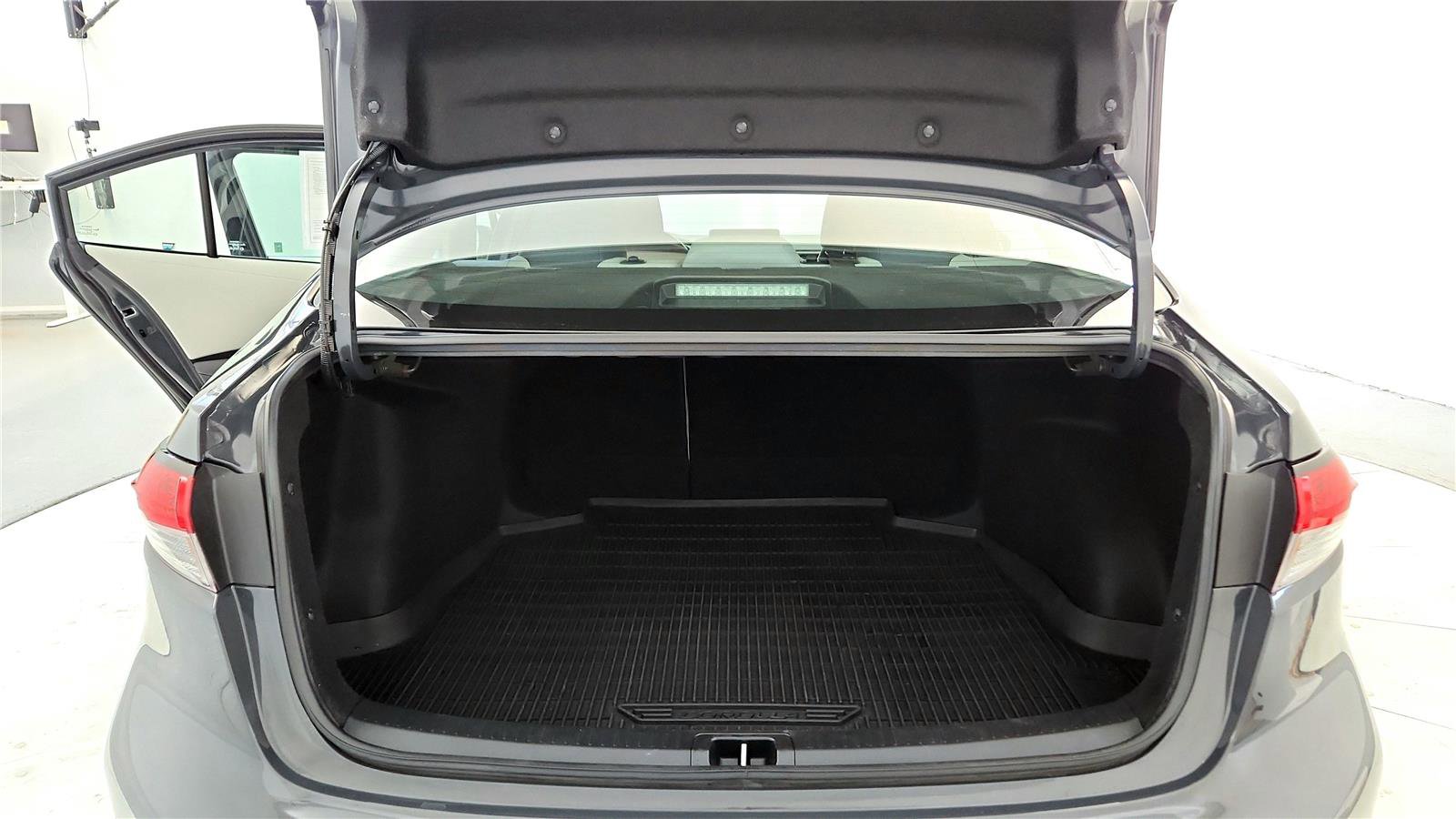 Certified 2023 Toyota Corolla LE image 35