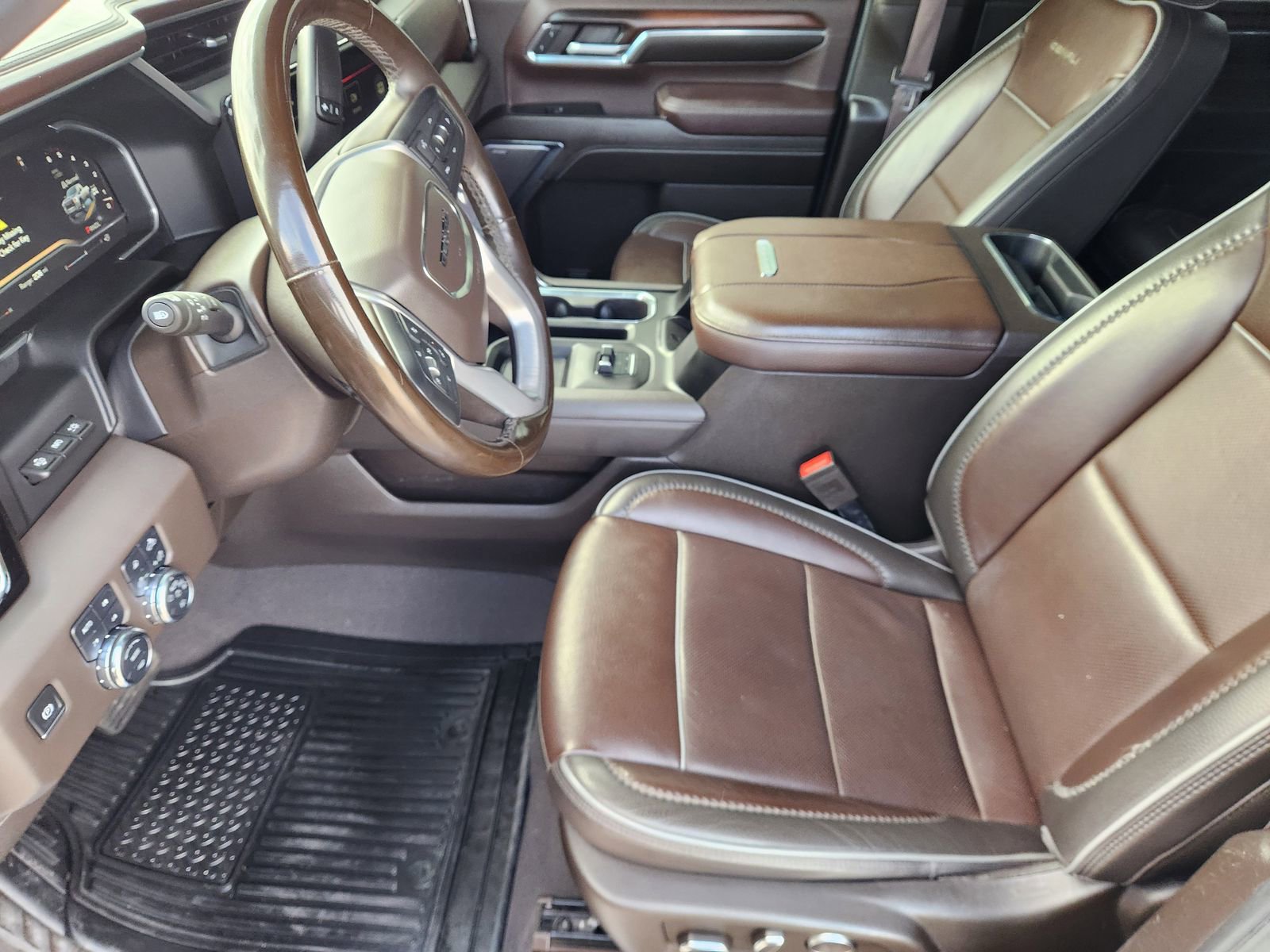 Used 2024 GMC Sierra 3500 Denali w/ Denali Reserve Package image 14