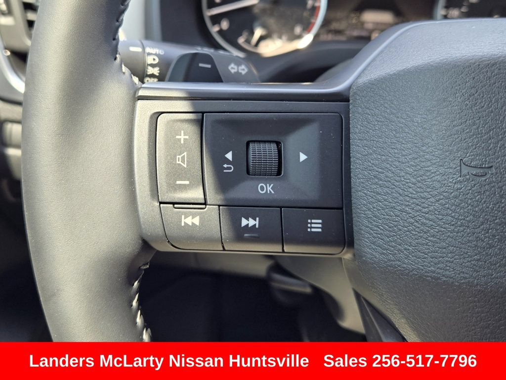 Used 2026 Nissan Rogue Dark Armor FWD image 26
