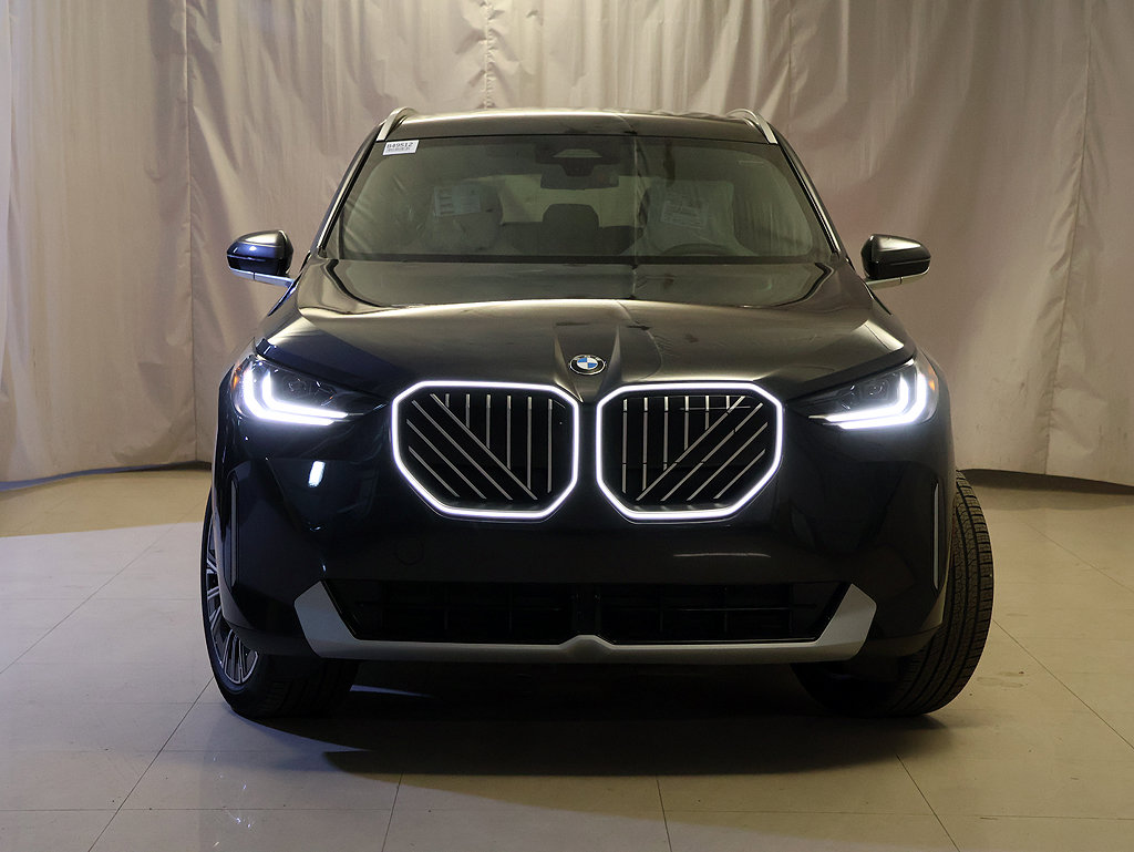 New 2026 BMW X3 xDrive30i w/ Premium Package AWD/4WD image 5