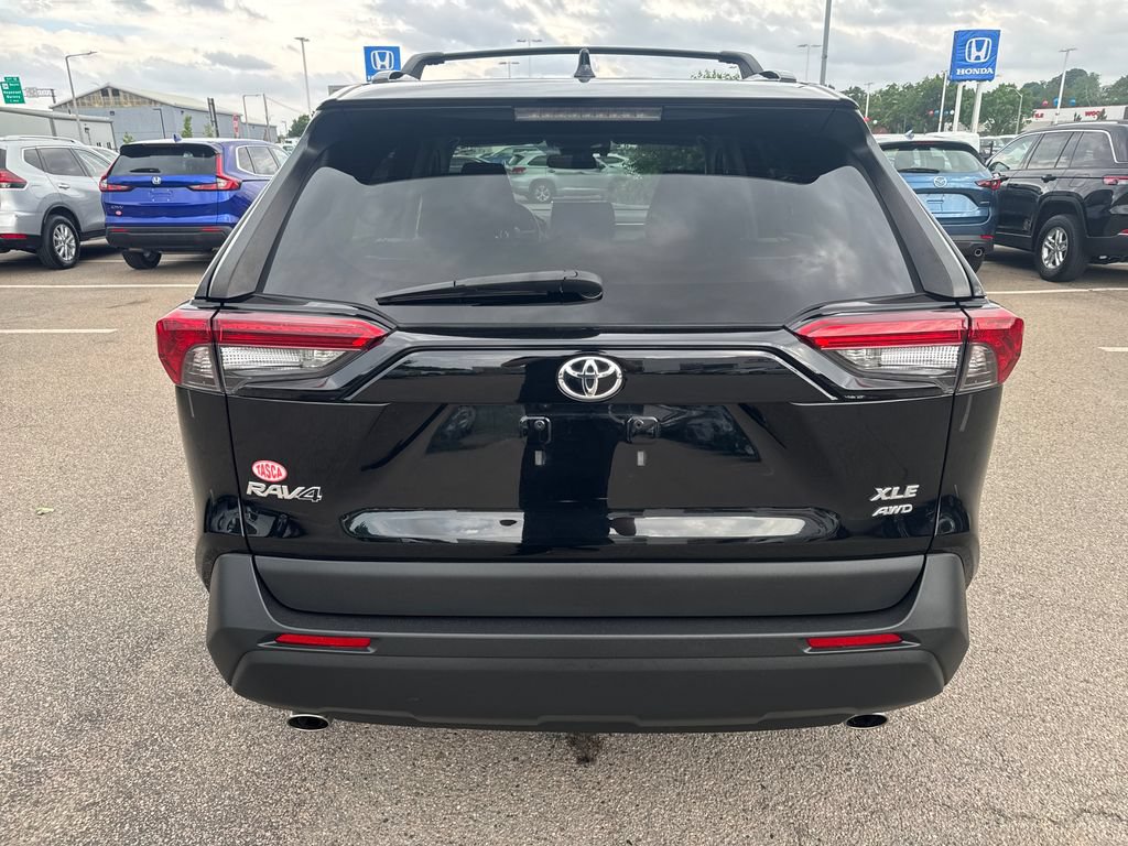 Used 2022 Toyota RAV4 XLE w/ Convenience Package AWD/4WD image 6