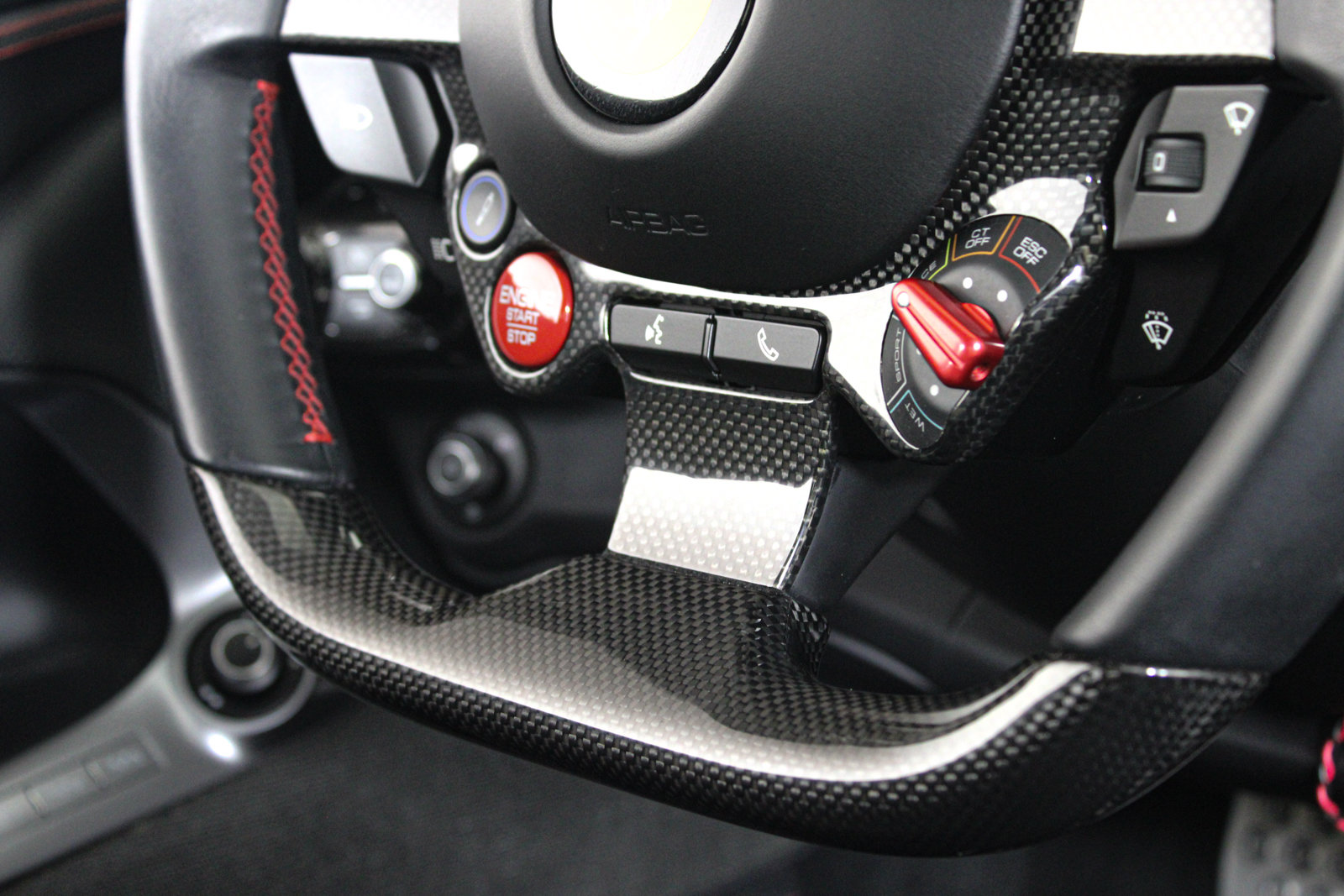 Used 2020 Ferrari 812 Superfast RWD image 52