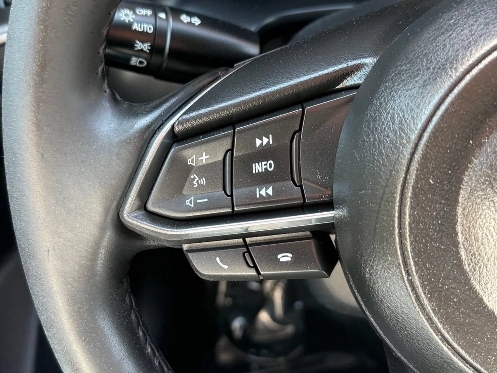 Used 2018 MAZDA MAZDA3 Touring FWD image 26
