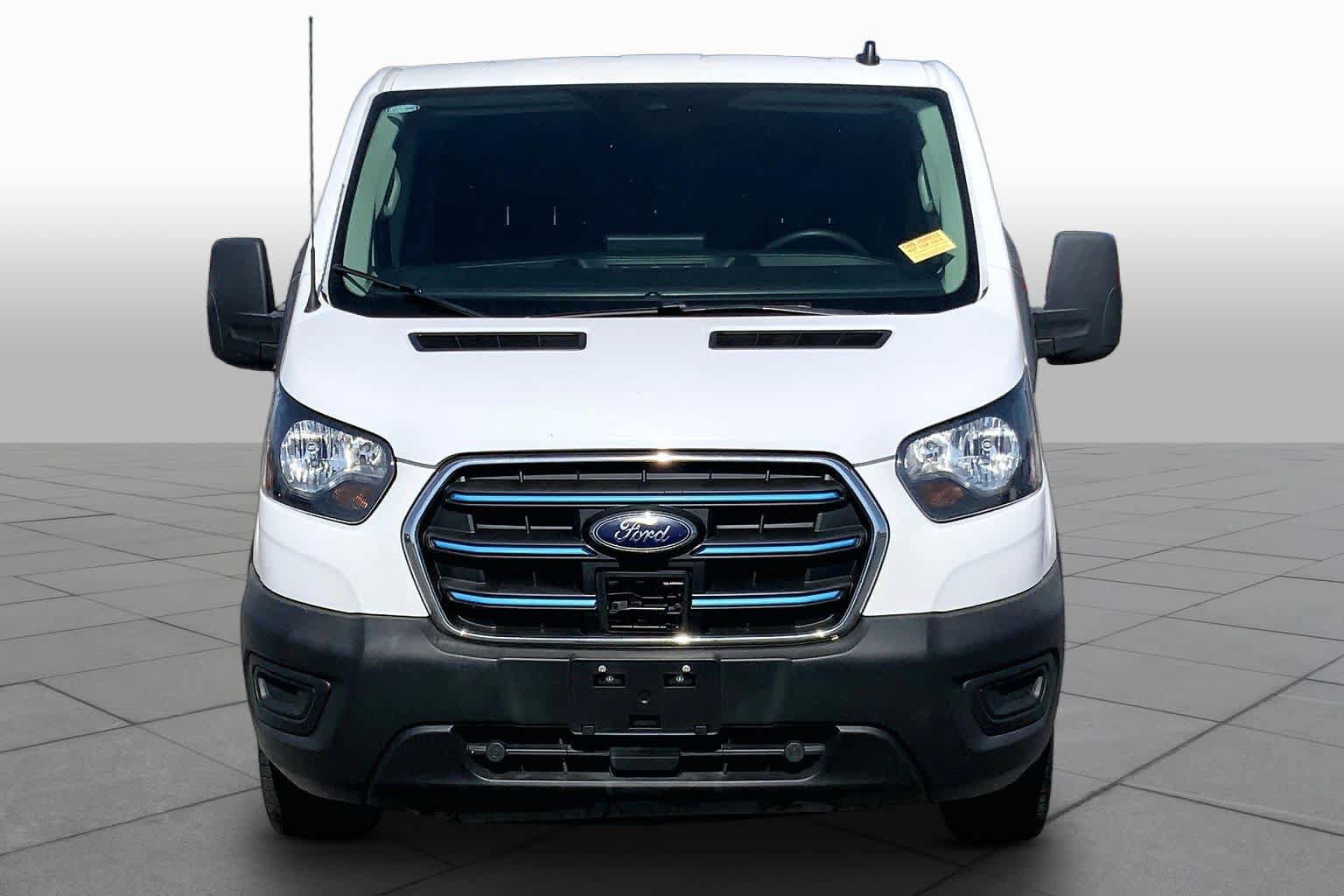 Used 2023 Ford E-Transit Low Roof RWD image 3