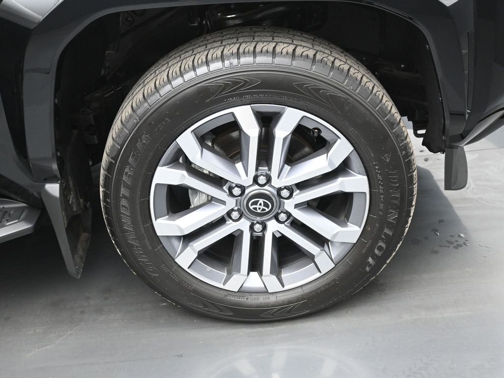 Certified 2025 Toyota 4Runner Limited AWD/4WD image 44
