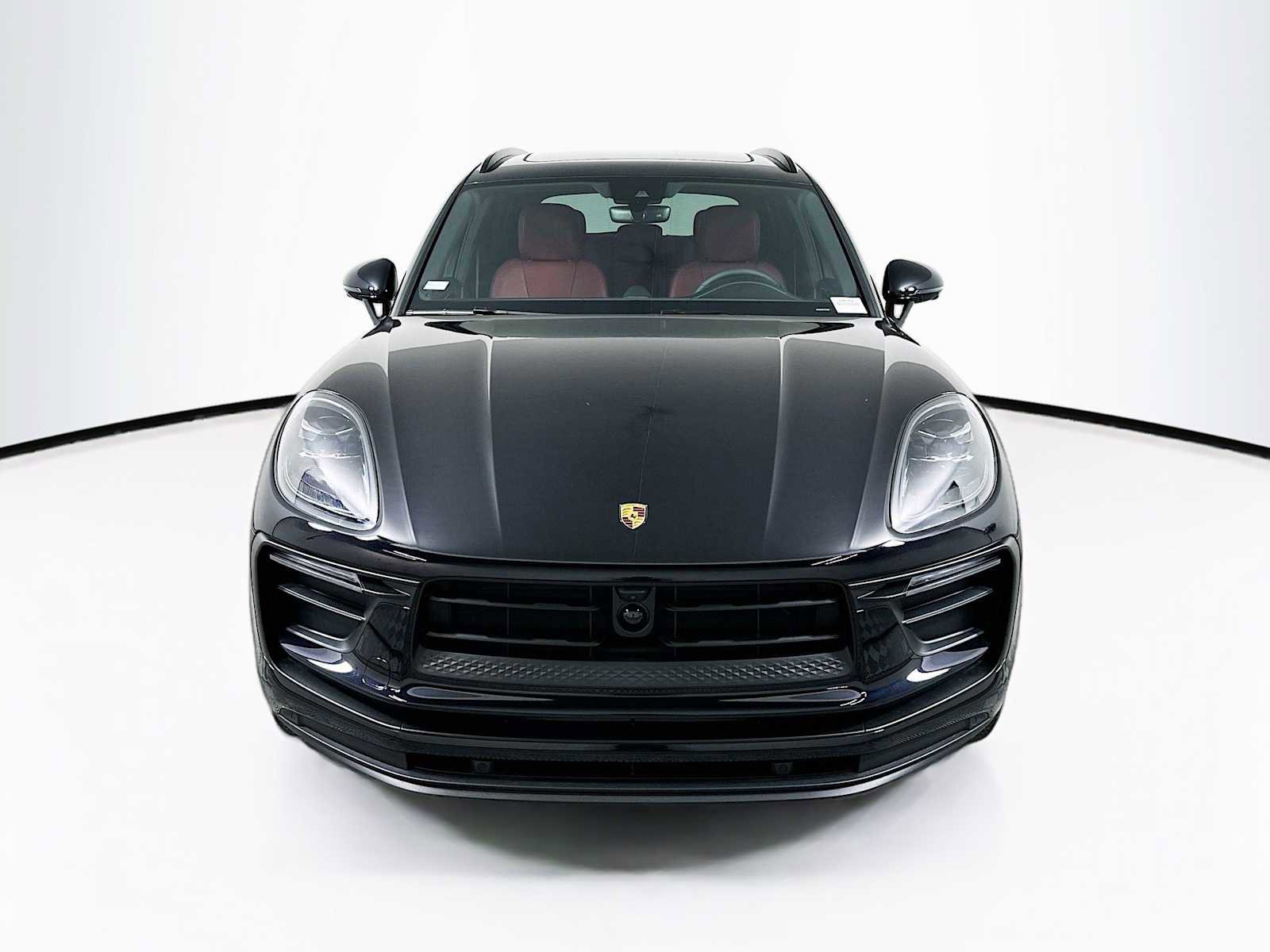 New 2026 Porsche Macan AWD/4WD image 6