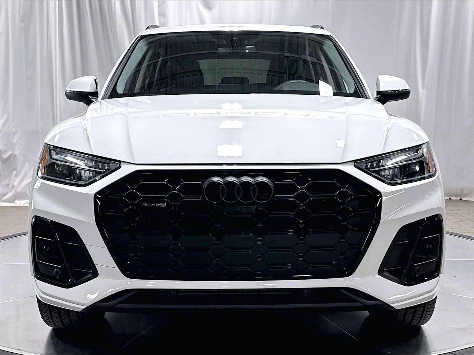 Used 2023 Audi Q5 2.0T Premium Plus w/ Premium Plus Package AWD/4WD image 13