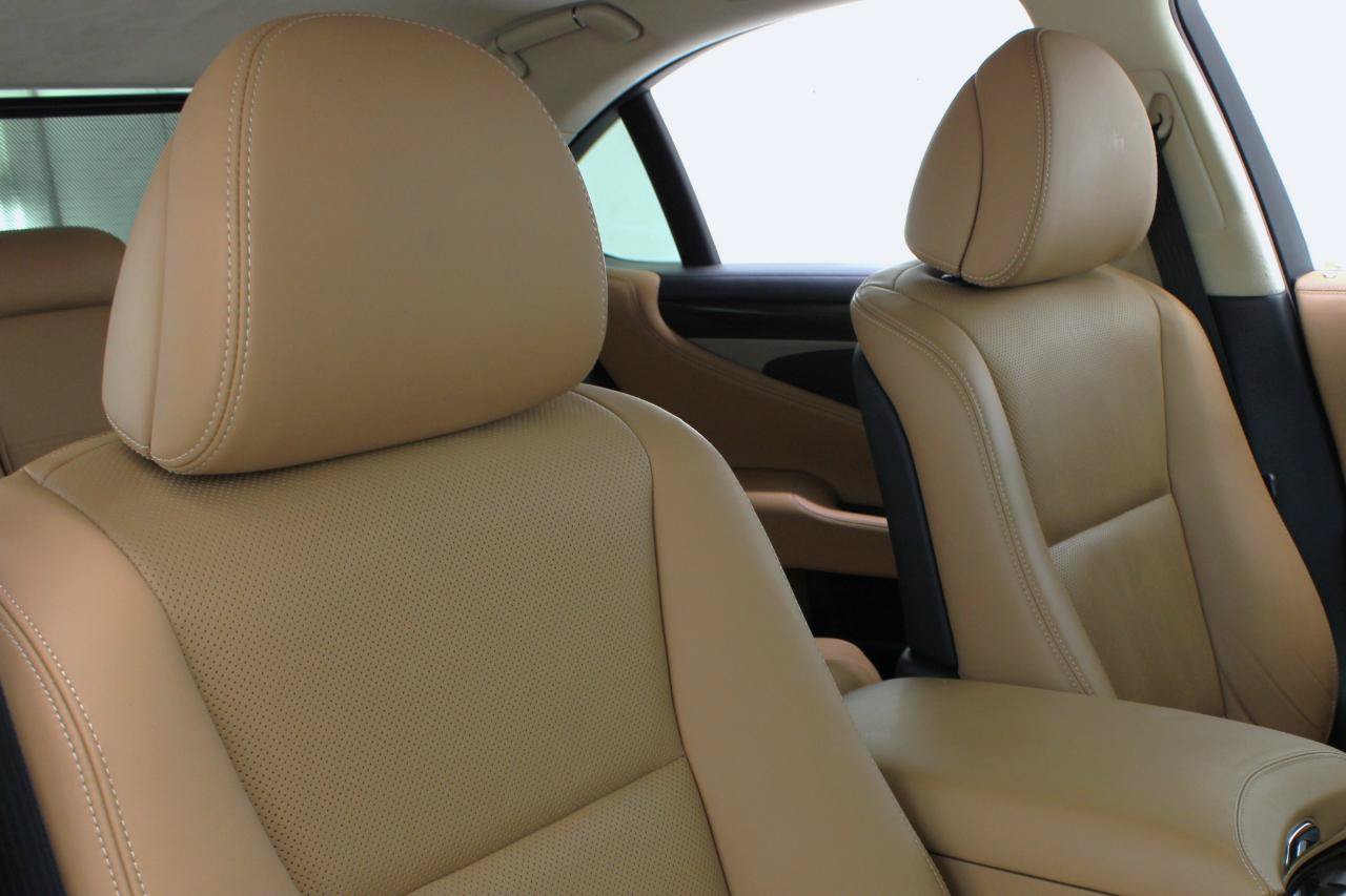 Used 2017 Lexus LS 460 w/ Comfort Package RWD image 49
