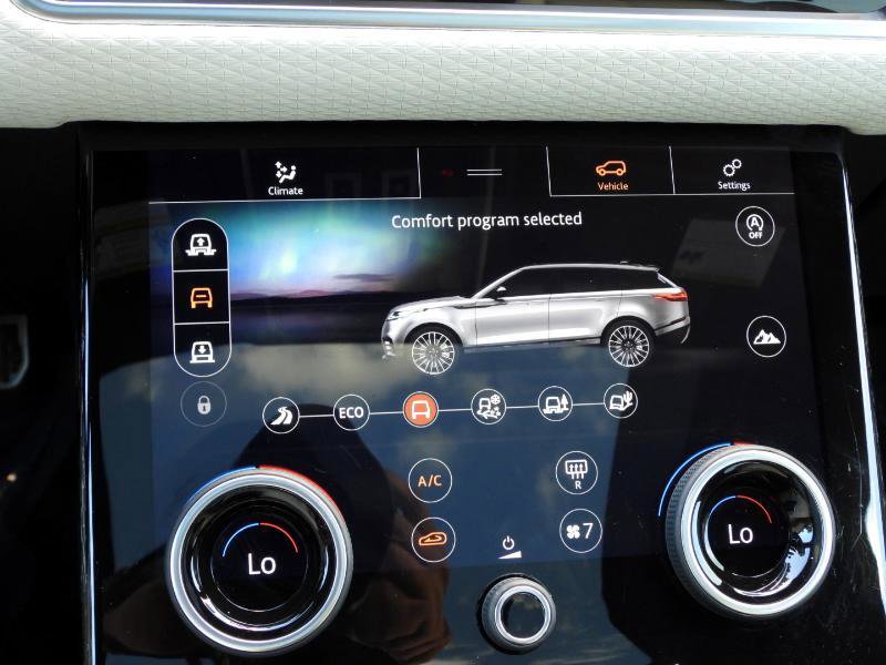 Used 2020 Land Rover Range Rover Velar R-Dynamic S image 67