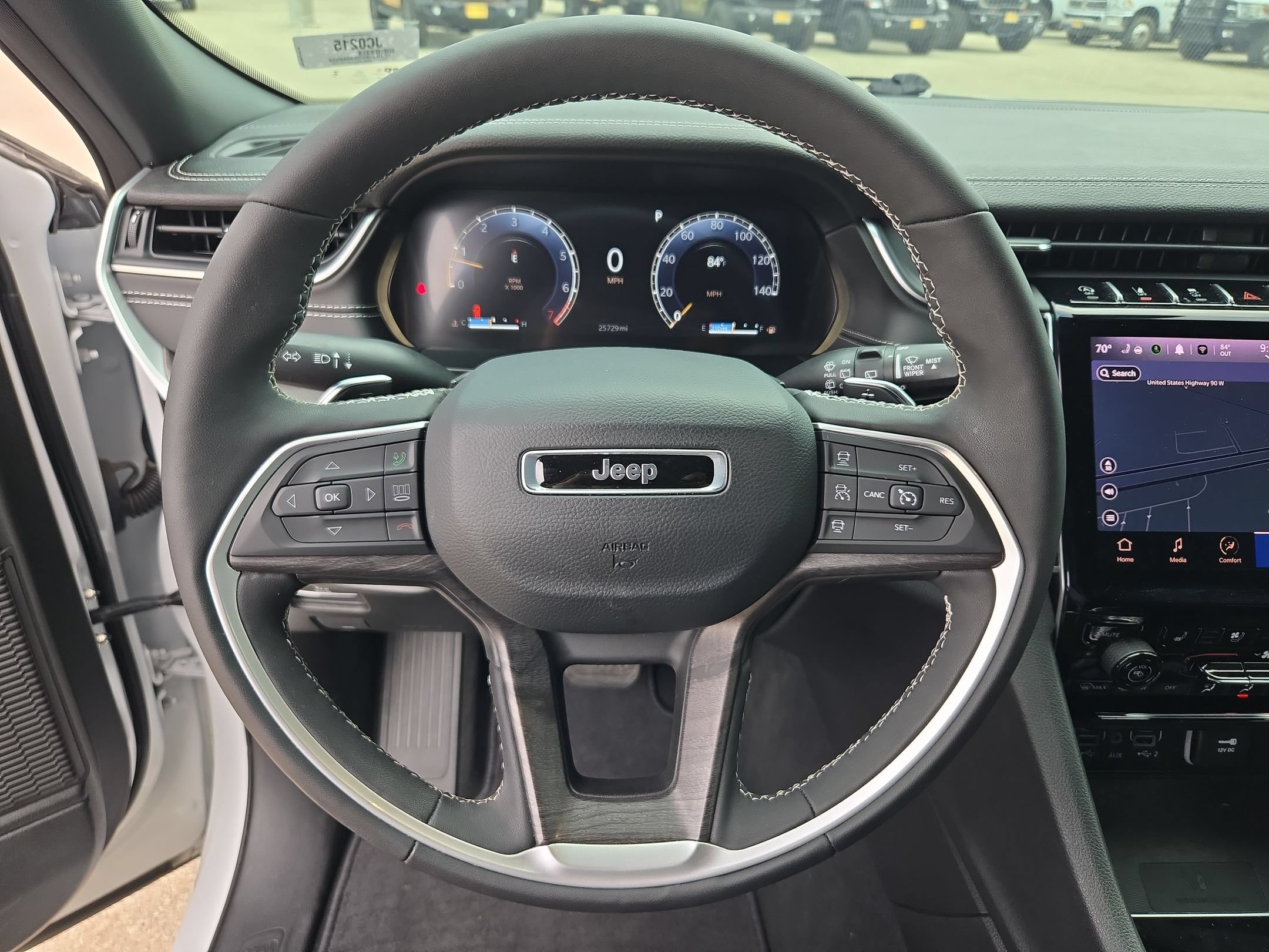 Used 2025 Jeep Grand Cherokee L Limited w/ Luxury Tech Group II RWD image 20