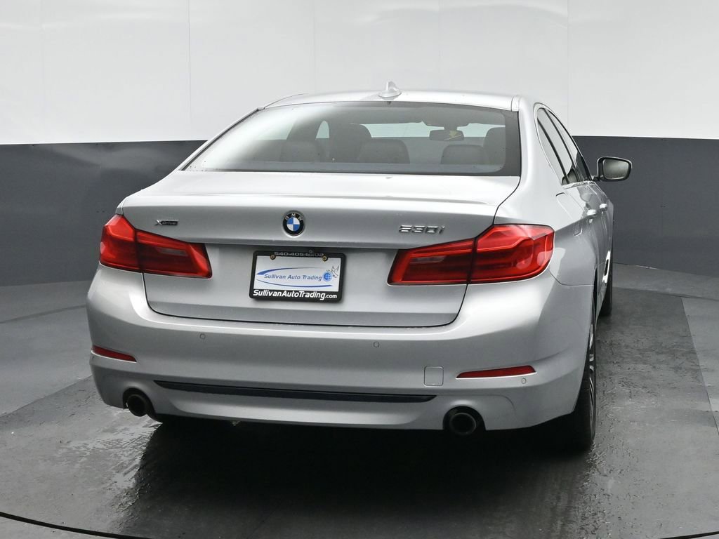 Used 2018 BMW 530i xDrive AWD/4WD image 6