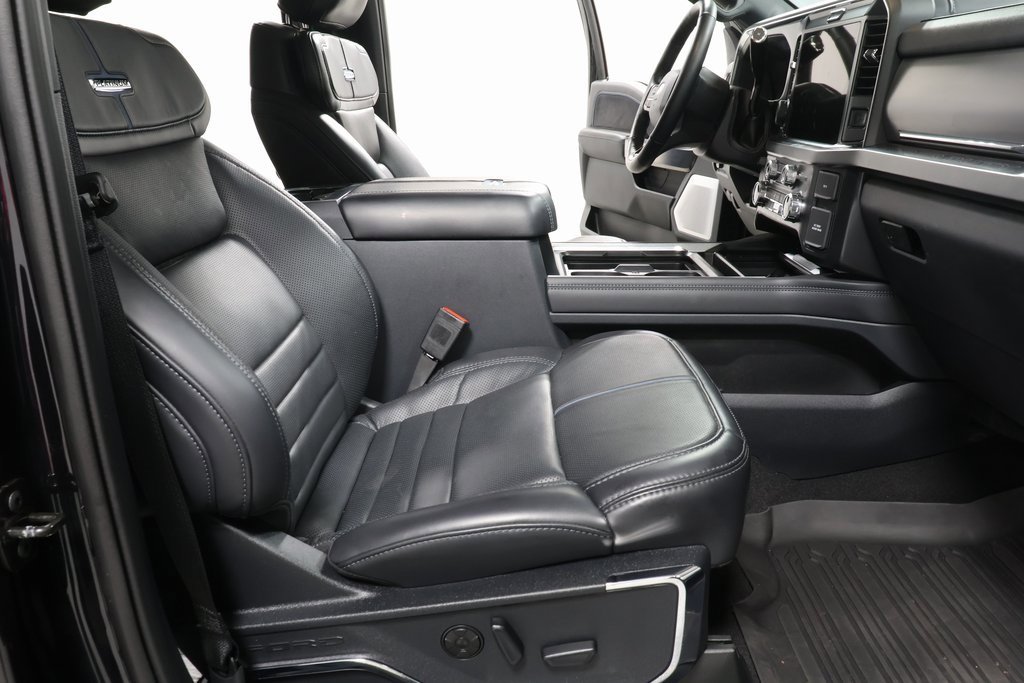 Used 2025 Ford F250 Platinum image 29