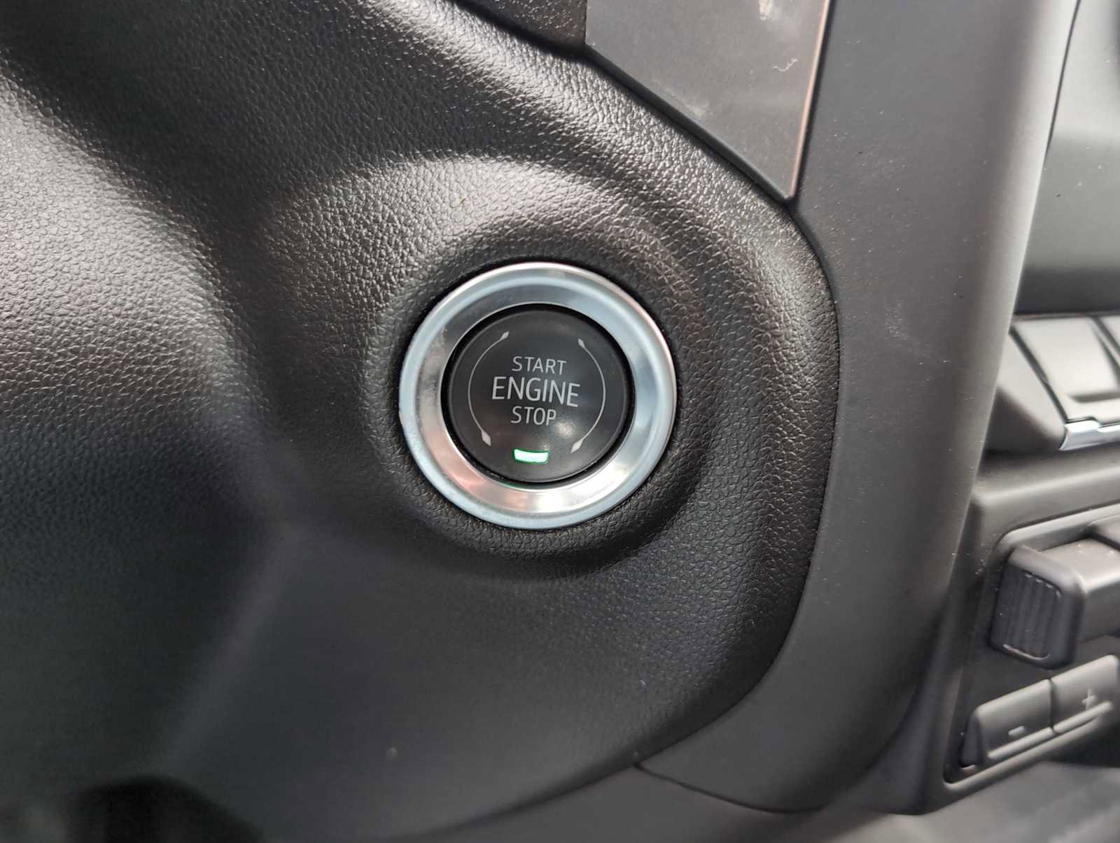 Used 2025 Chevrolet Silverado 2500 Custom w/ Custom Value Package image 16