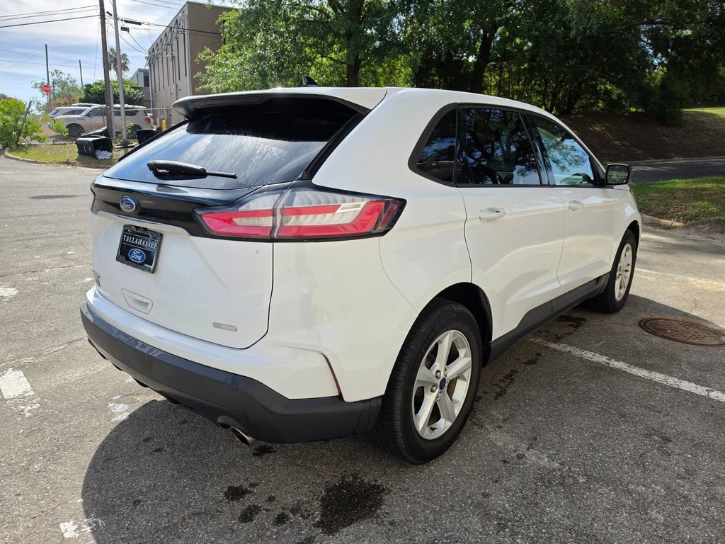 Used 2019 Ford Edge SE FWD image 3