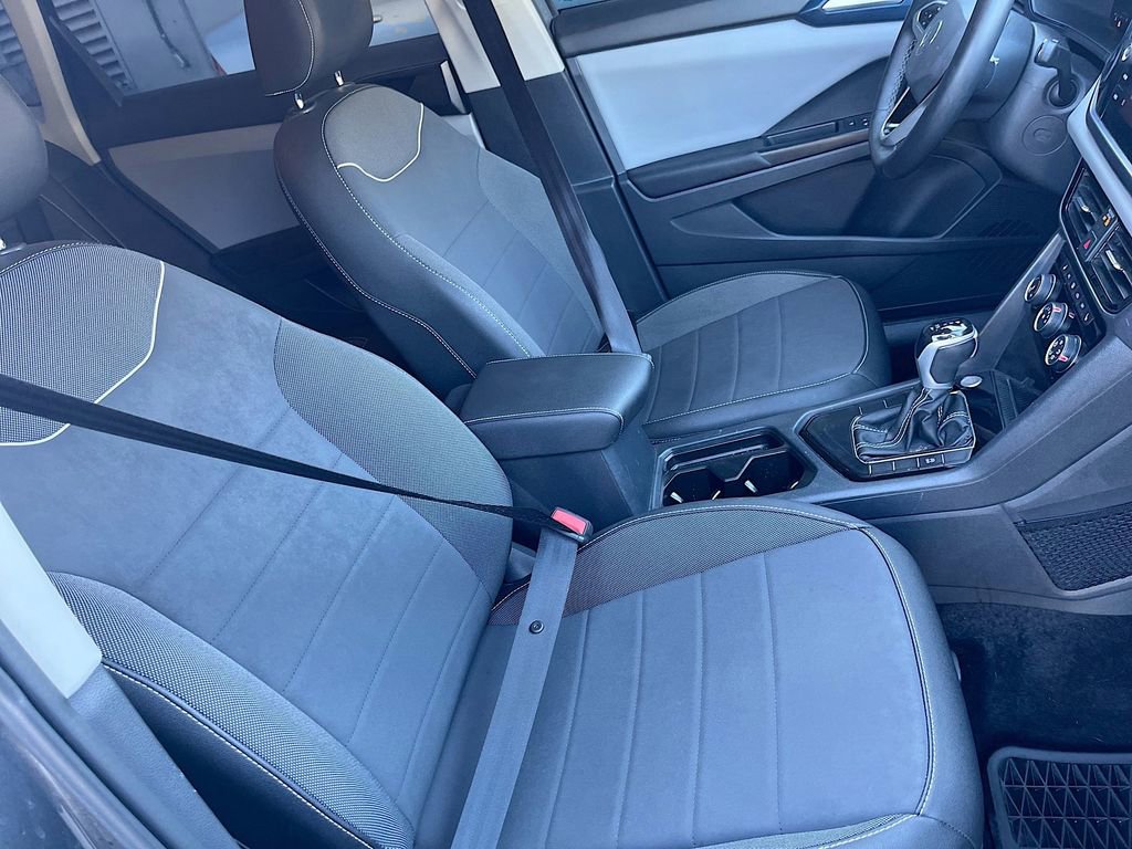 Used 2023 Volkswagen Taos SE image 28