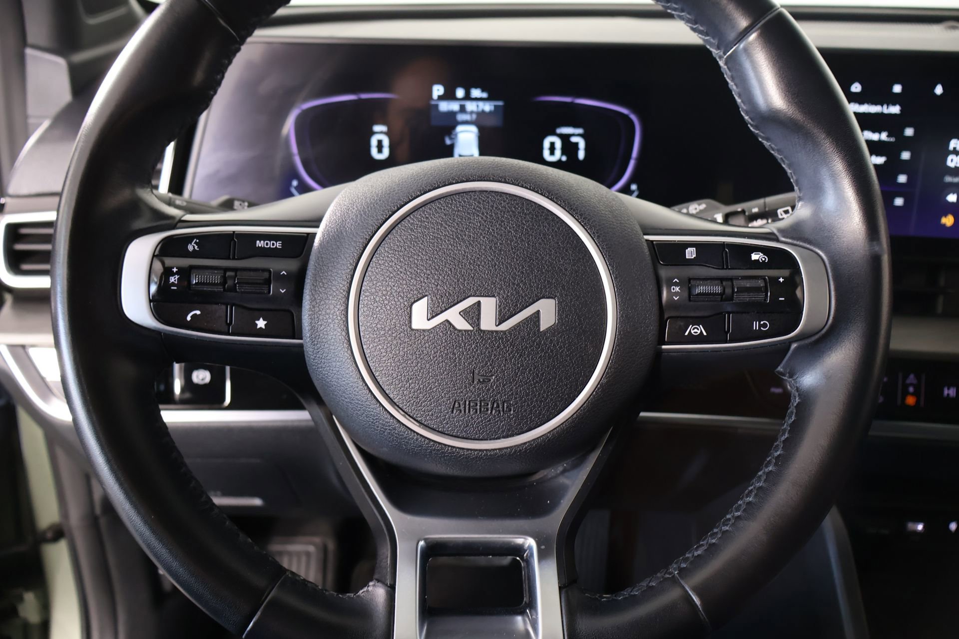 Used 2023 Kia Sportage X-Line w/ X-Line Premium Package AWD/4WD image 3