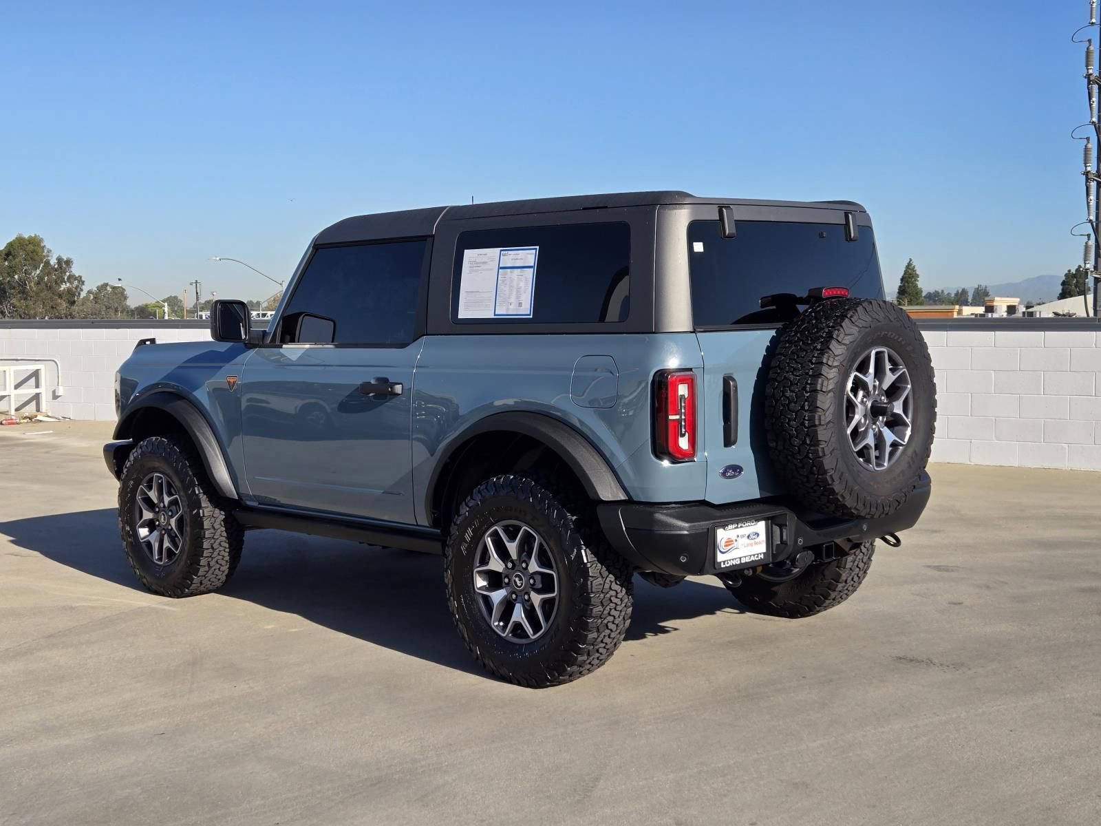 Used 2023 Ford Bronco Badlands image 6