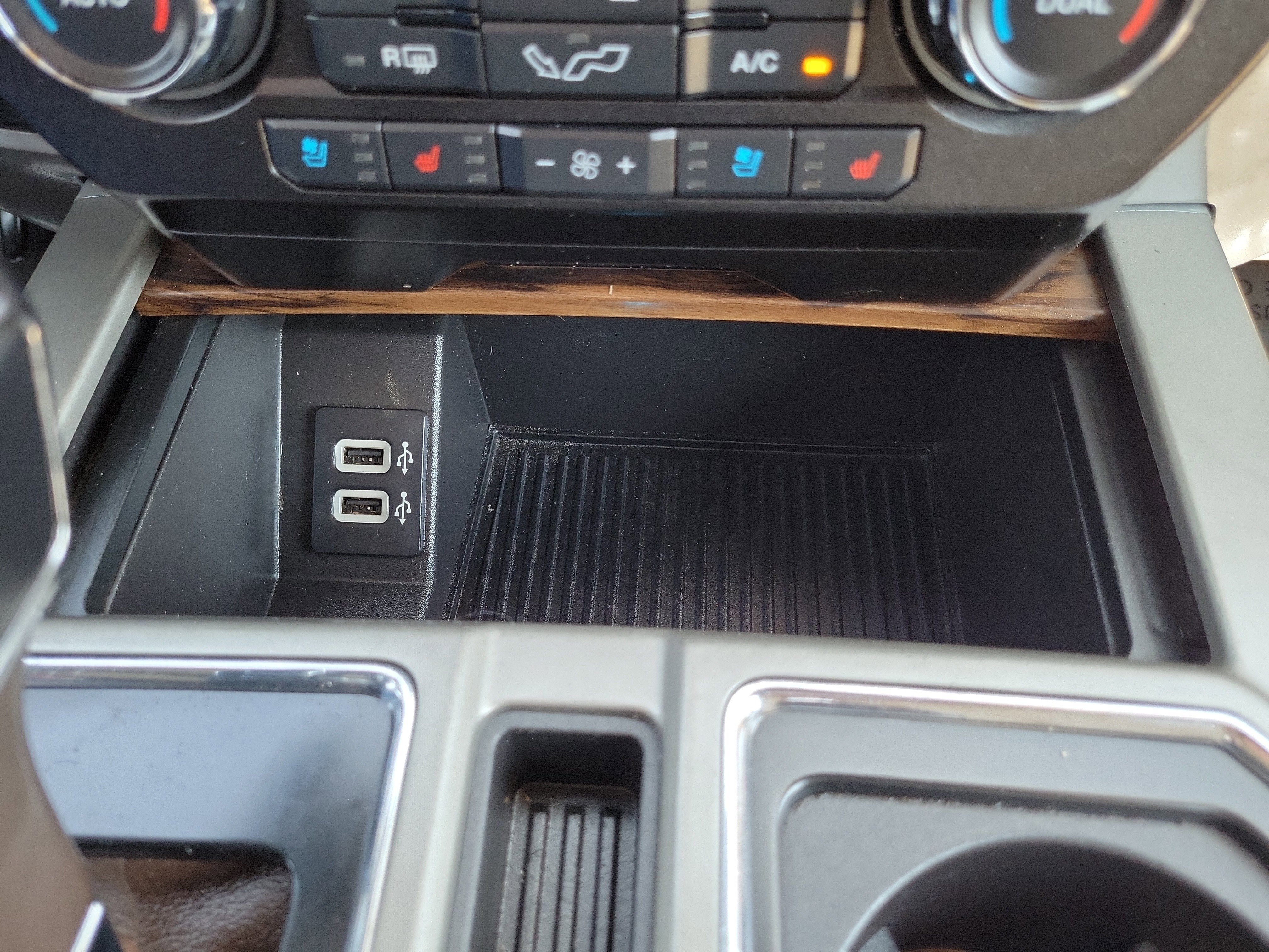 Used 2019 Ford F150 Lariat image 32