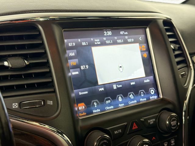 Used 2018 Jeep Grand Cherokee Overland w/ Jeep Active Safety Group image 14