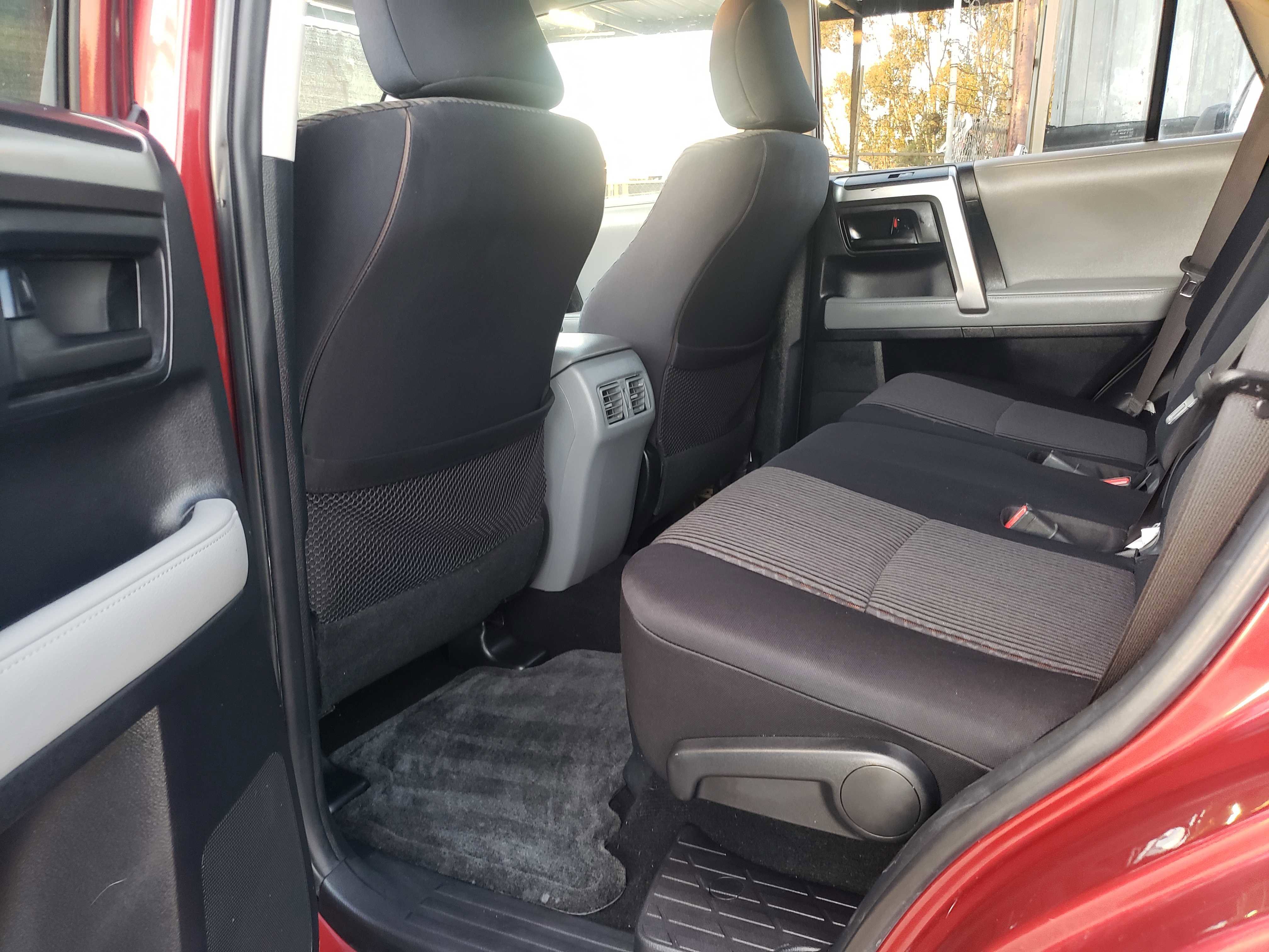 Used 2013 Toyota 4Runner SR5 w/ Convenience Pkg image 7