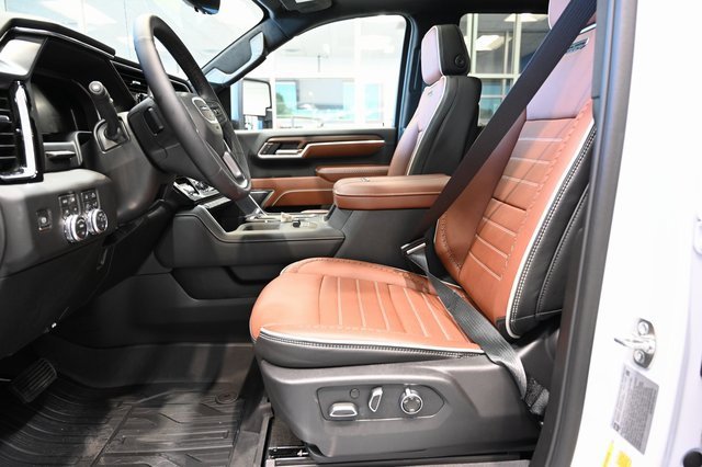 New 2026 GMC Sierra 2500 Denali Ultimate image 16