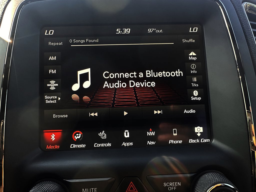 Used 2018 Dodge Durango SRT w/ Technology Group AWD/4WD image 29