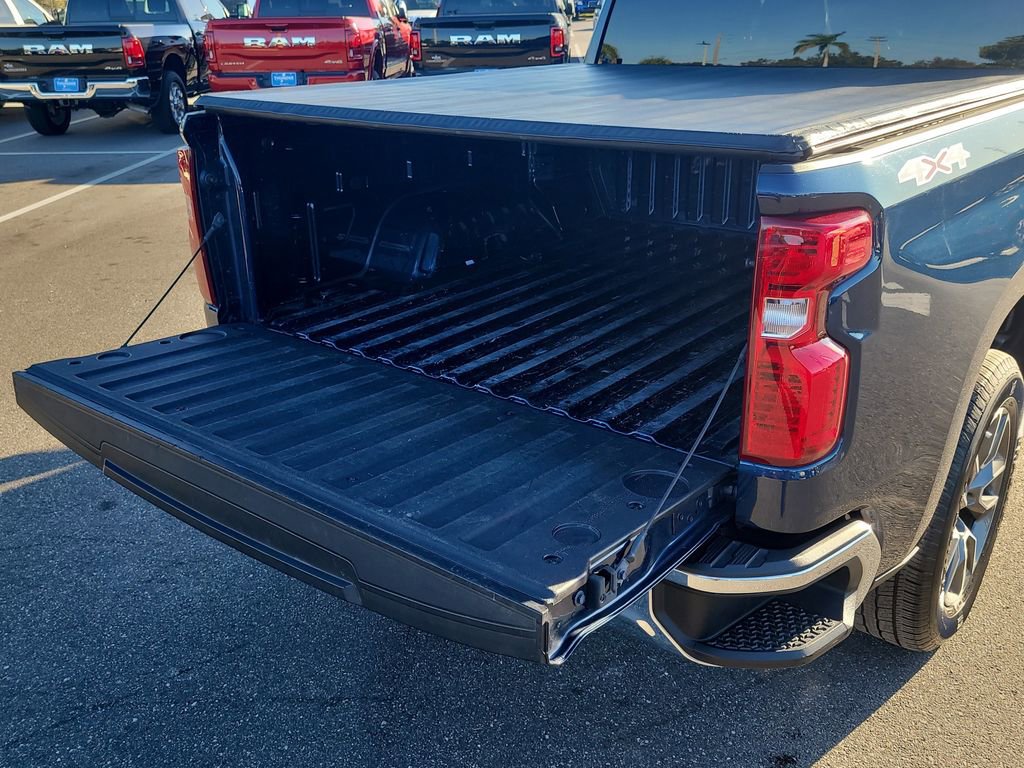 Used 2022 Chevrolet Silverado 1500 LT image 8