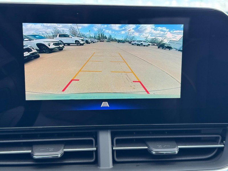 New 2026 Chevrolet Trax ACTIV w/ Sunroof Package image 17