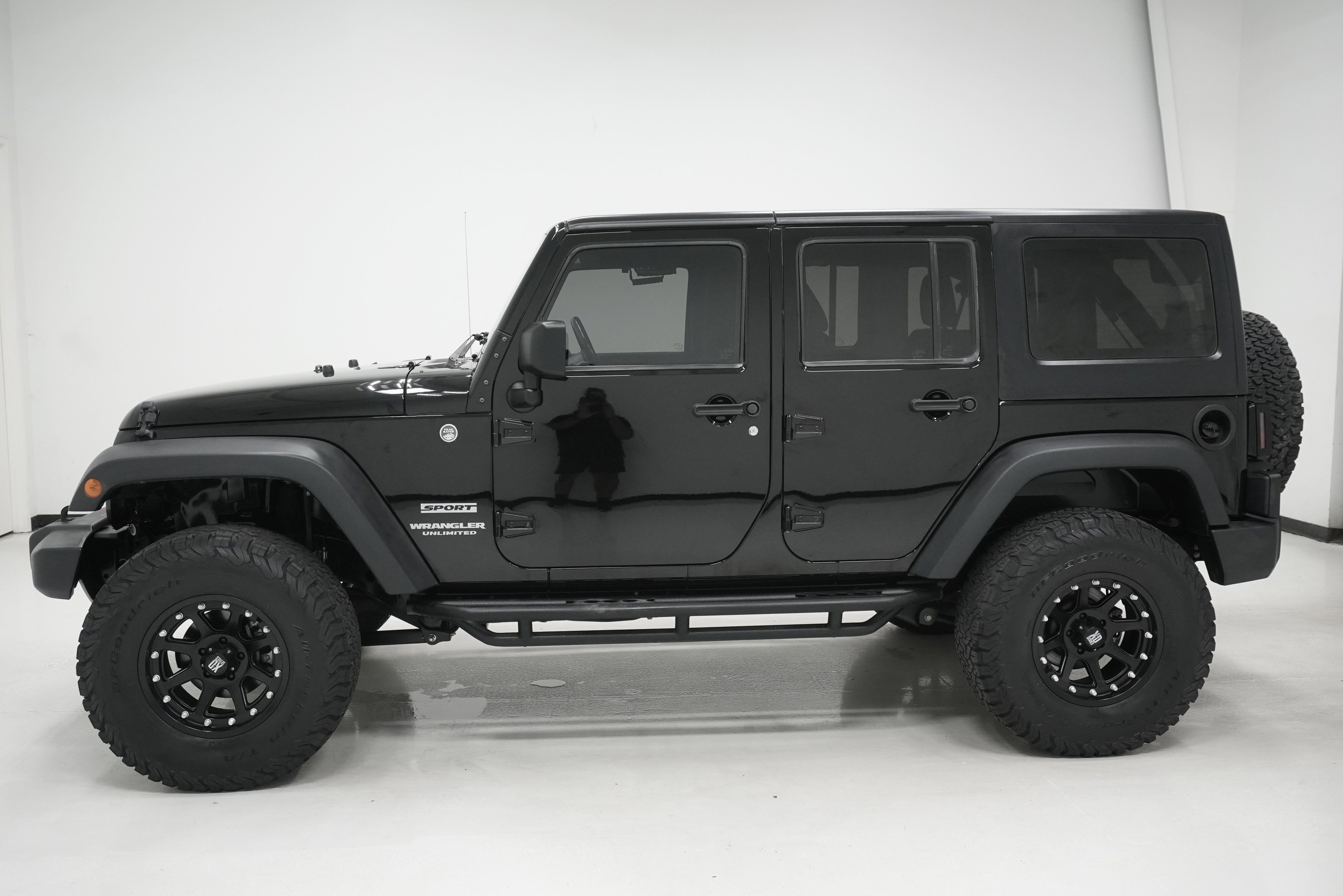Used 2015 Jeep Wrangler Unlimited Sport w/ Connectivity Group image 7