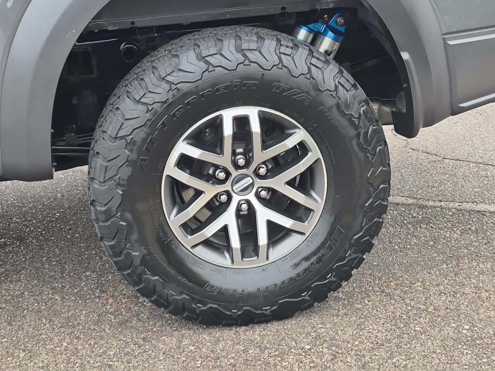 Used 2018 Ford F150 Raptor w/ Equipment Group 802A Luxury AWD/4WD image 14