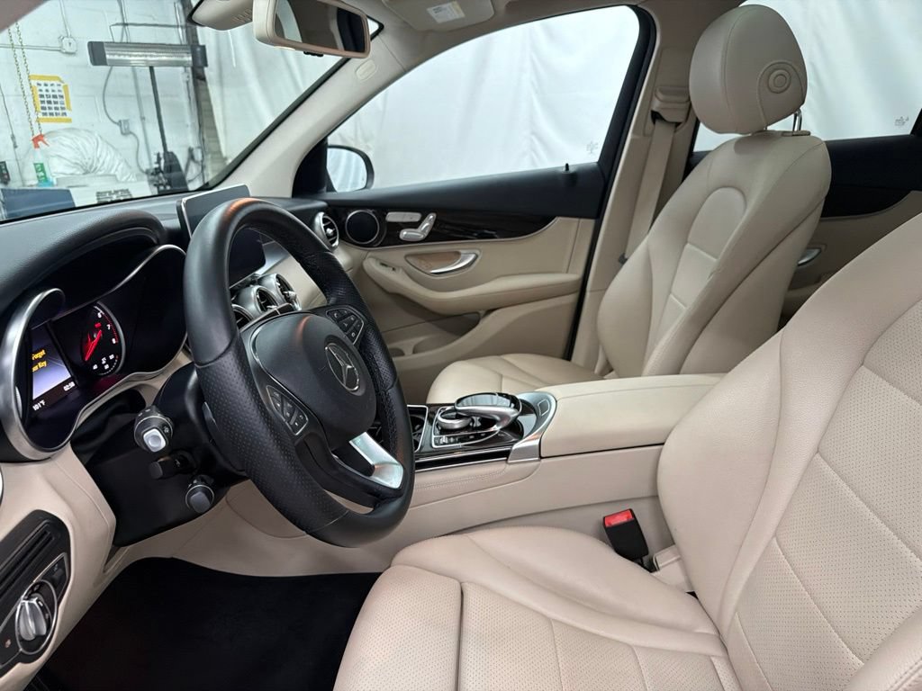 Used 2016 Mercedes-Benz GLC 300 image 13