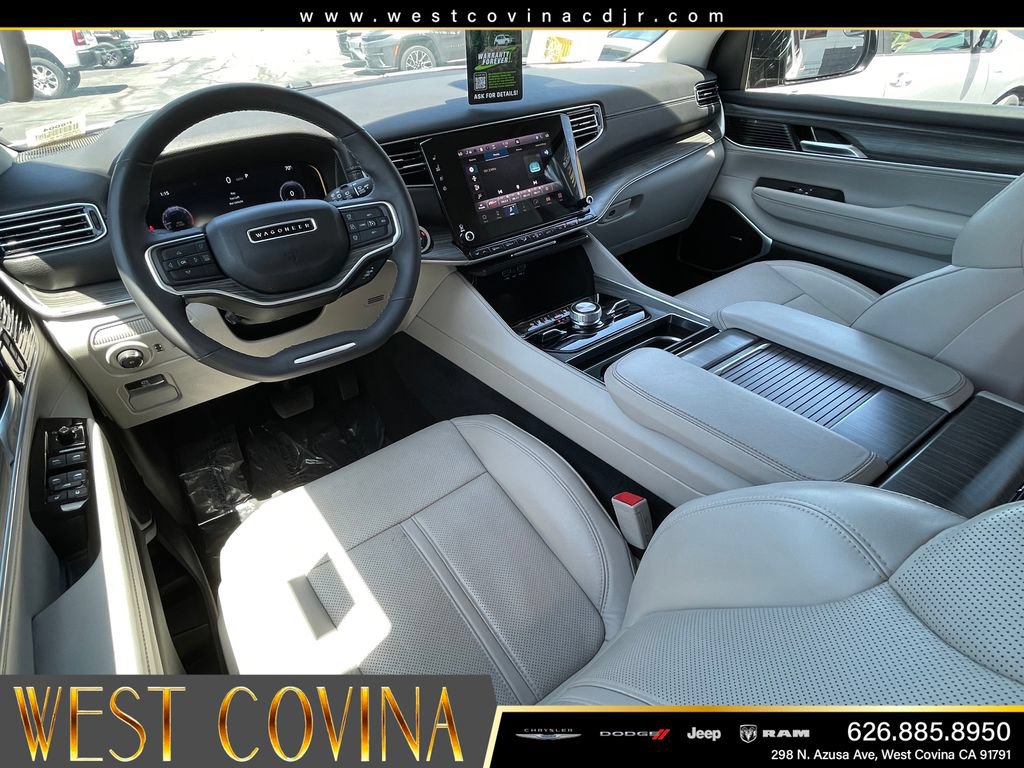 Used 2024 Jeep Wagoneer L Series III w/ Flexible Seating Group AWD/4WD image 25
