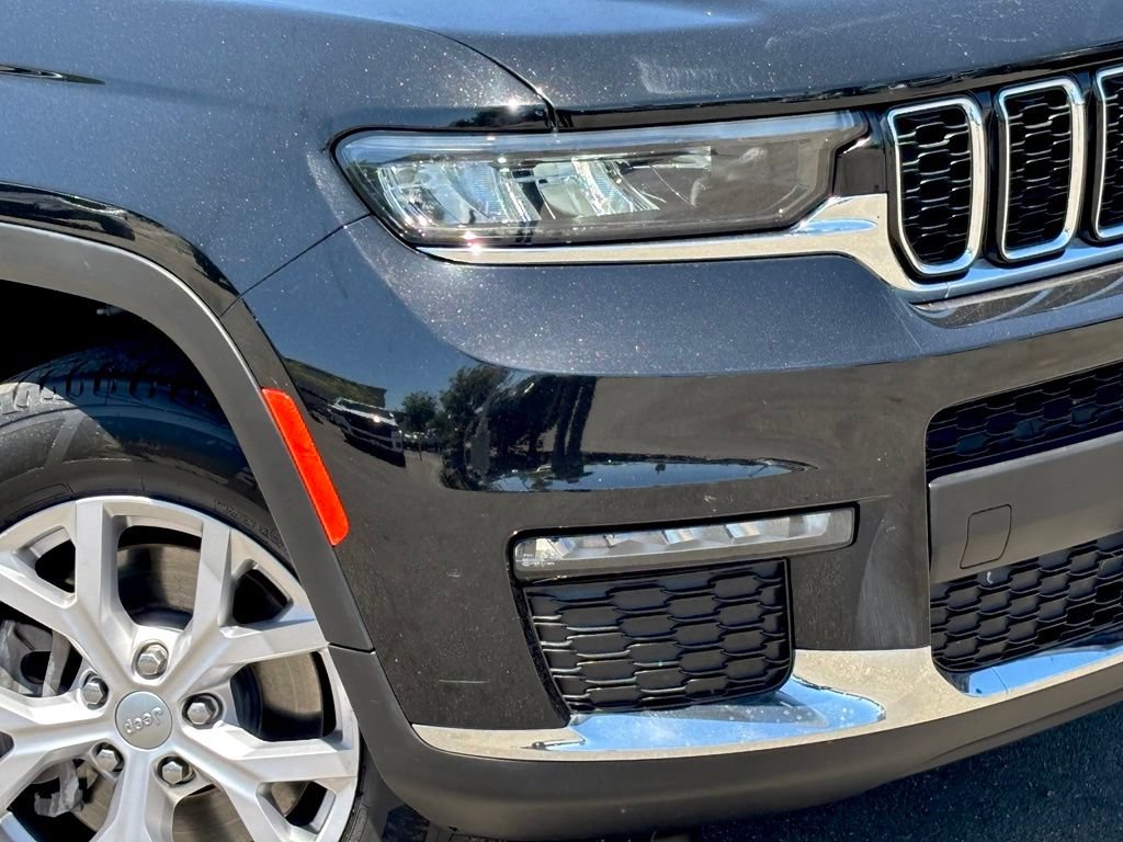 Used 2022 Jeep Grand Cherokee L Limited RWD image 7