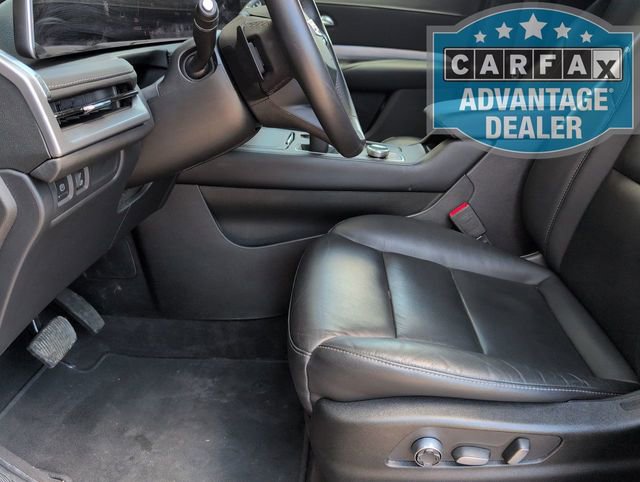 Certified 2024 Cadillac XT4 Premium Luxury image 11