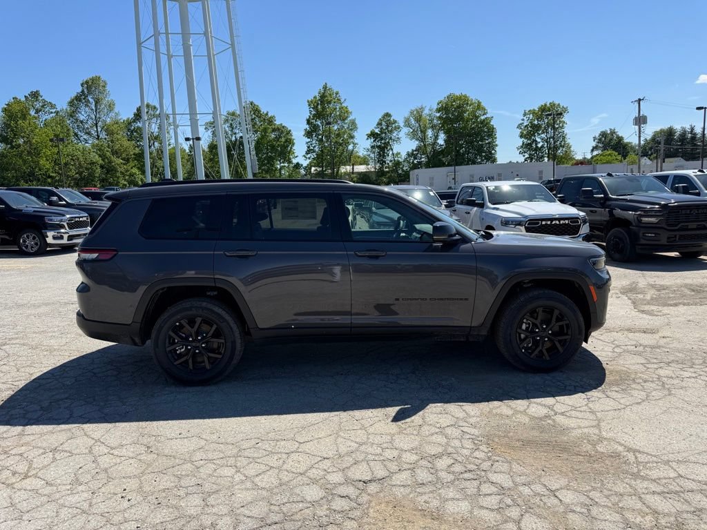New 2026 Jeep Grand Cherokee L 4WD image 5