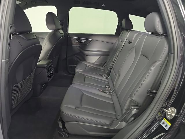 Used 2023 Audi Q7 3.0T Prestige image 13