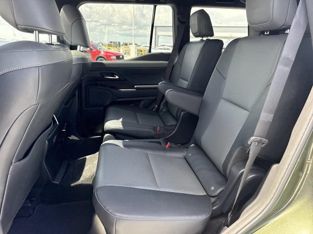 Certified 2025 Lexus GX 550 w/ Cold Area Package AWD/4WD image 23