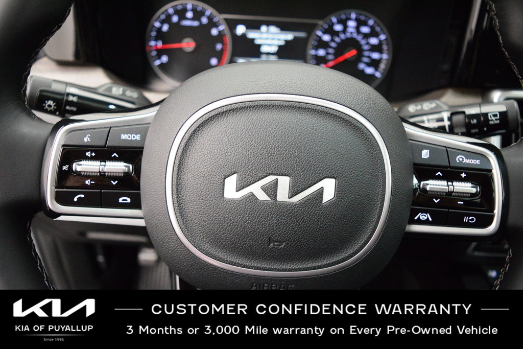 Certified 2022 Kia Sorento S w/ Panoramic Sunroof Package AWD/4WD image 27