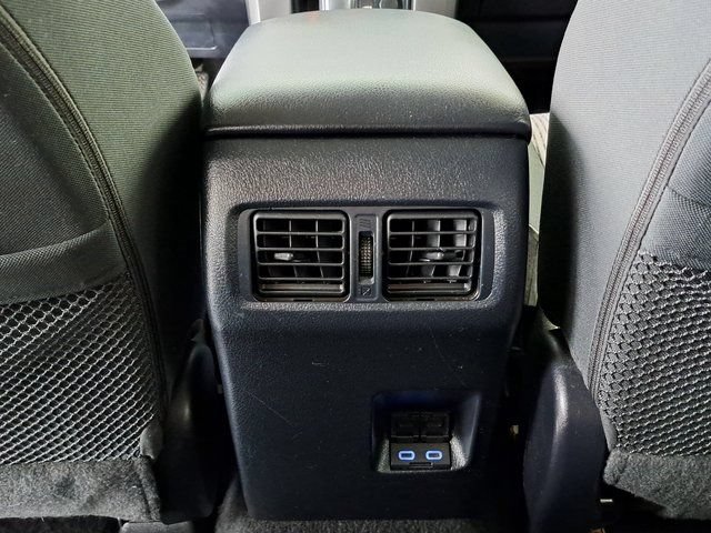 Used 2024 Toyota 4Runner SR5 AWD/4WD image 29