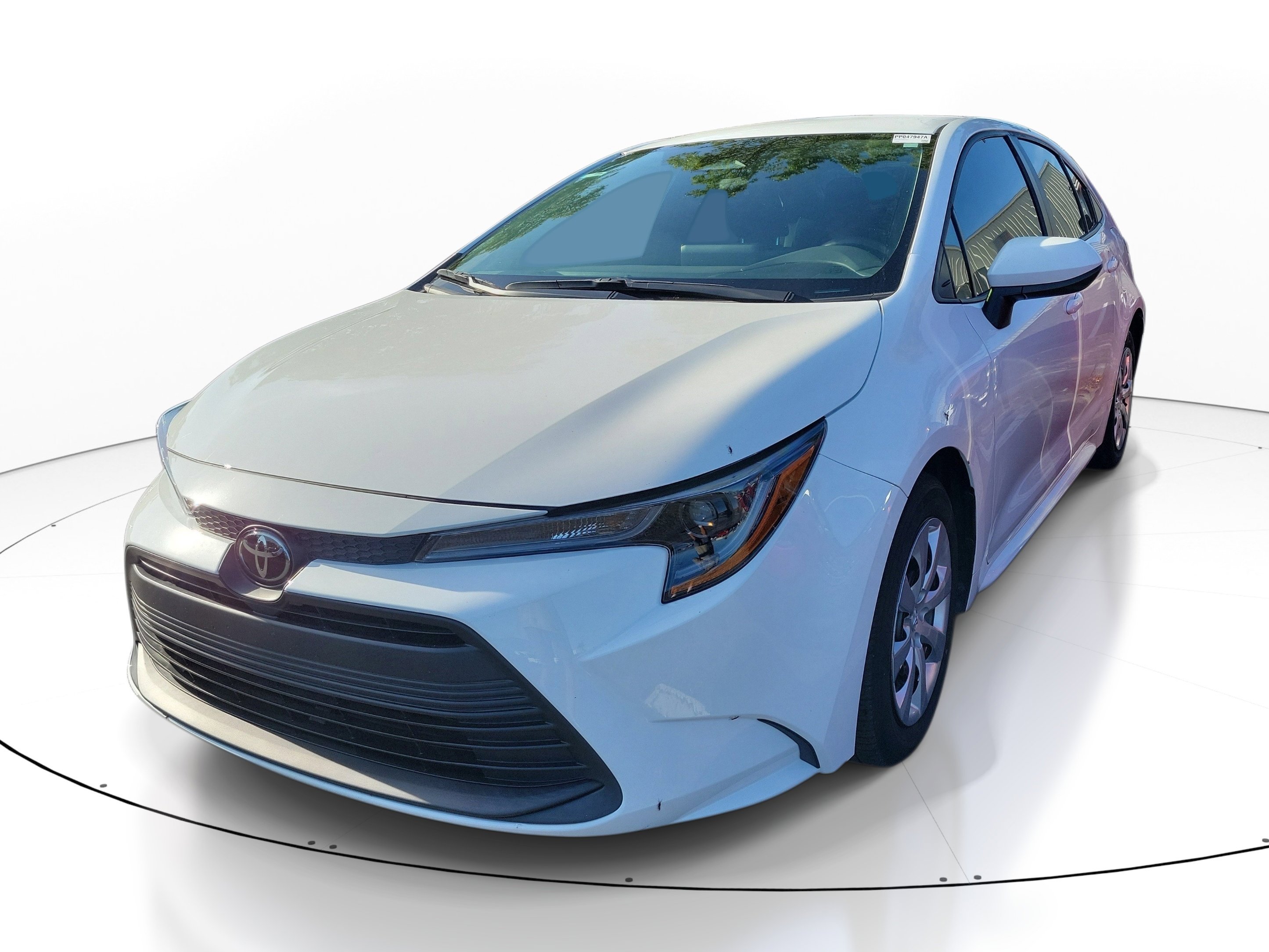 Used 2023 Toyota Corolla LE FWD image 3