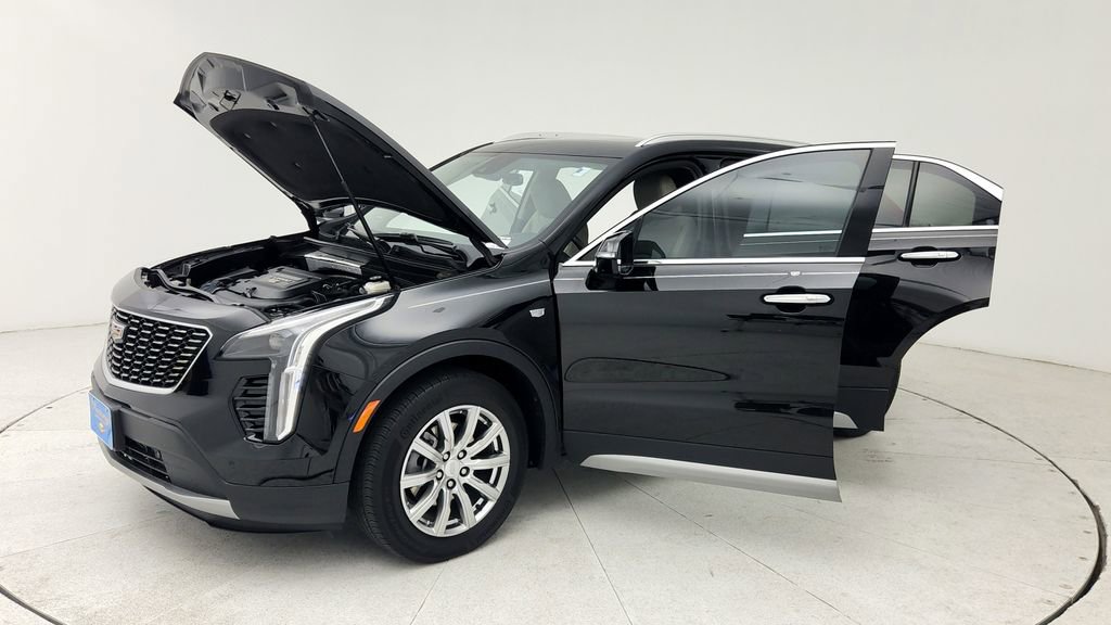 Certified 2023 Cadillac XT4 Premium Luxury w/ Cold Weather Package image 11