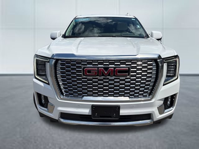 Used 2022 GMC Yukon XL Denali AWD/4WD image 6