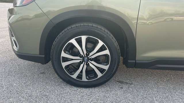 Used 2020 Subaru Forester Limited image 12