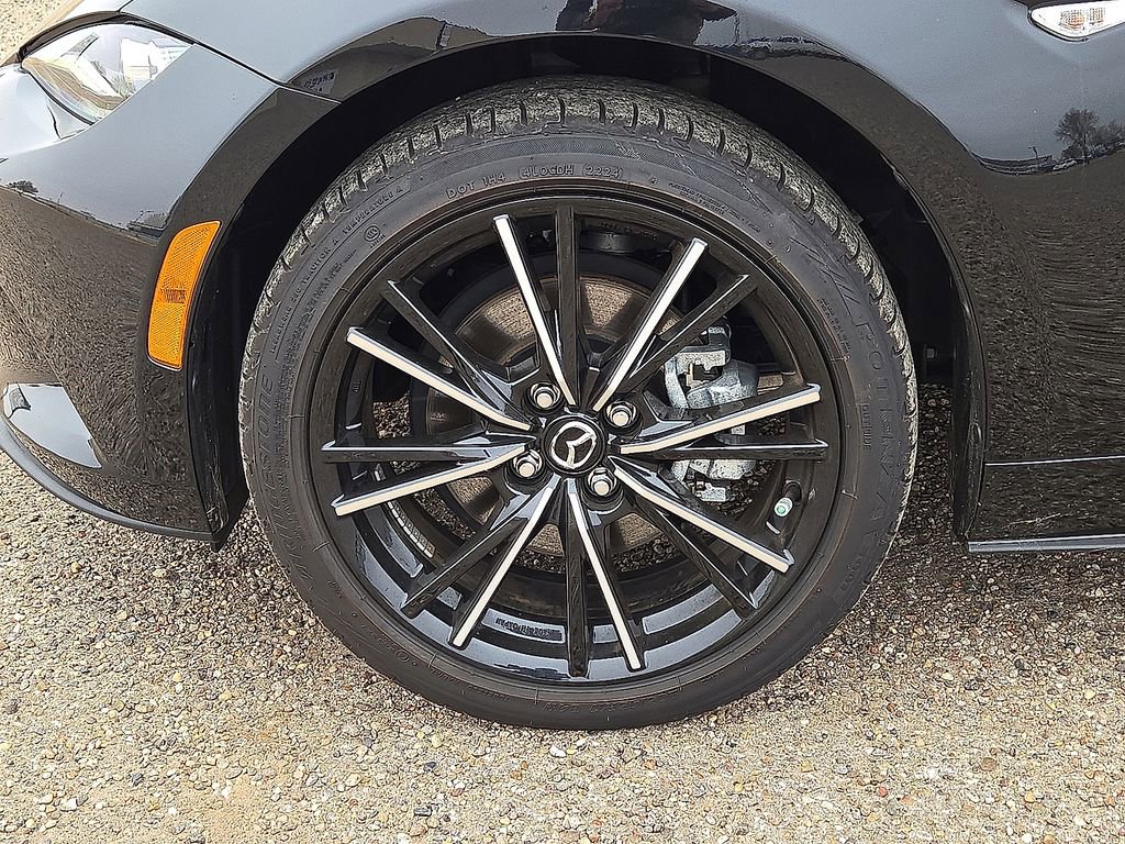 Used 2024 MAZDA MX-5 Miata RF Grand Touring w/ Weather Package image 13