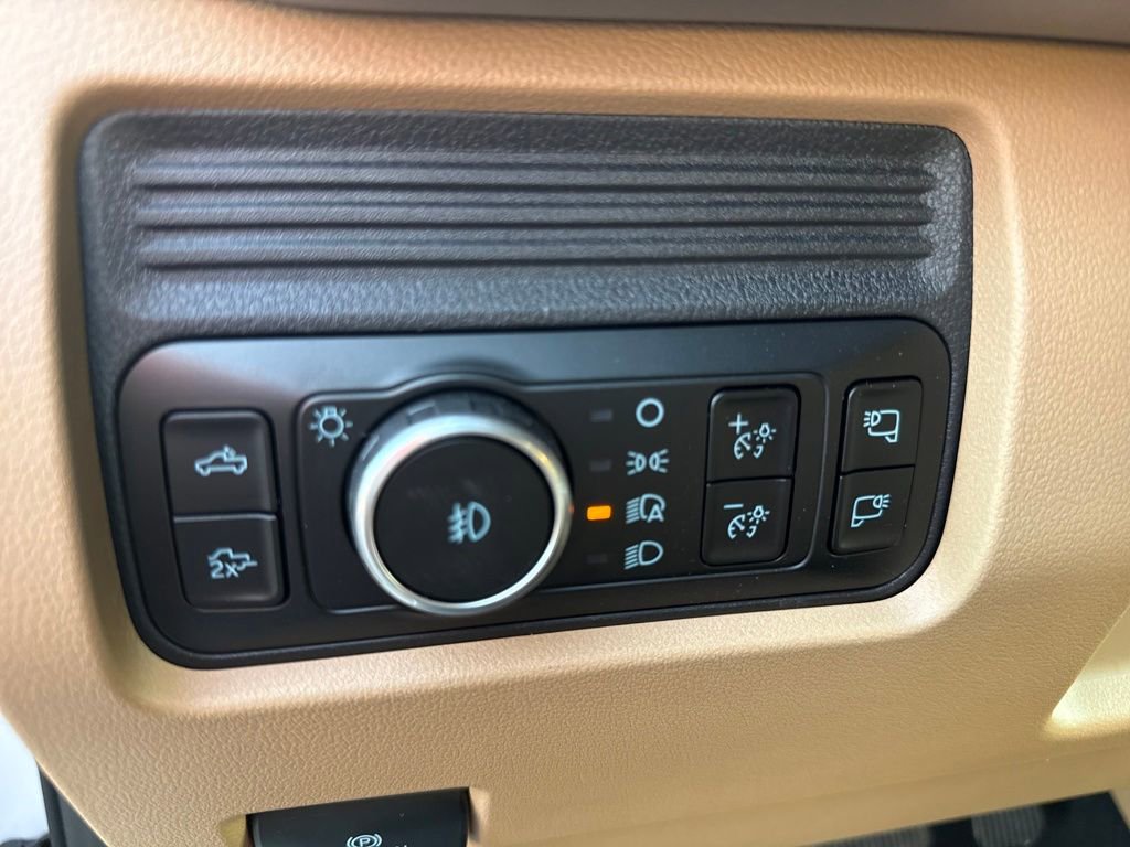 New 2026 Ford F350 XLT w/ XLT Premium Package image 14